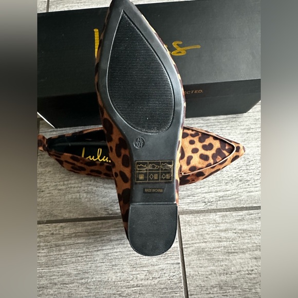 Lulus Emmy Leopard Suede Pointed Loafers 6.5 NWB - Picture 3 of 4